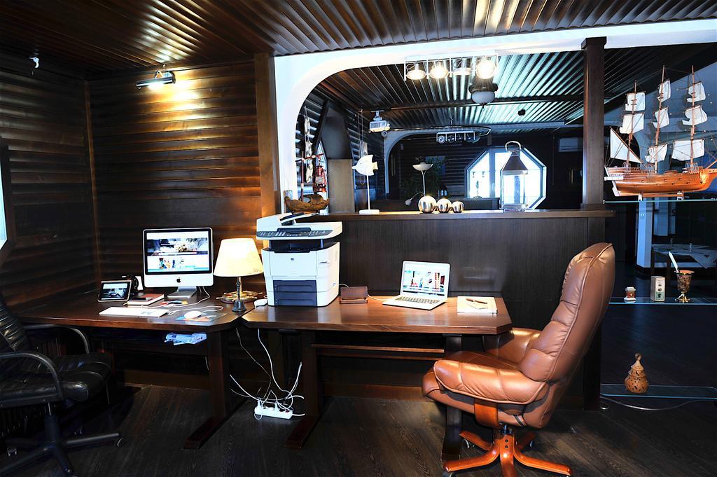 Апартаменты The Sky Loft Киев Экстерьер фото