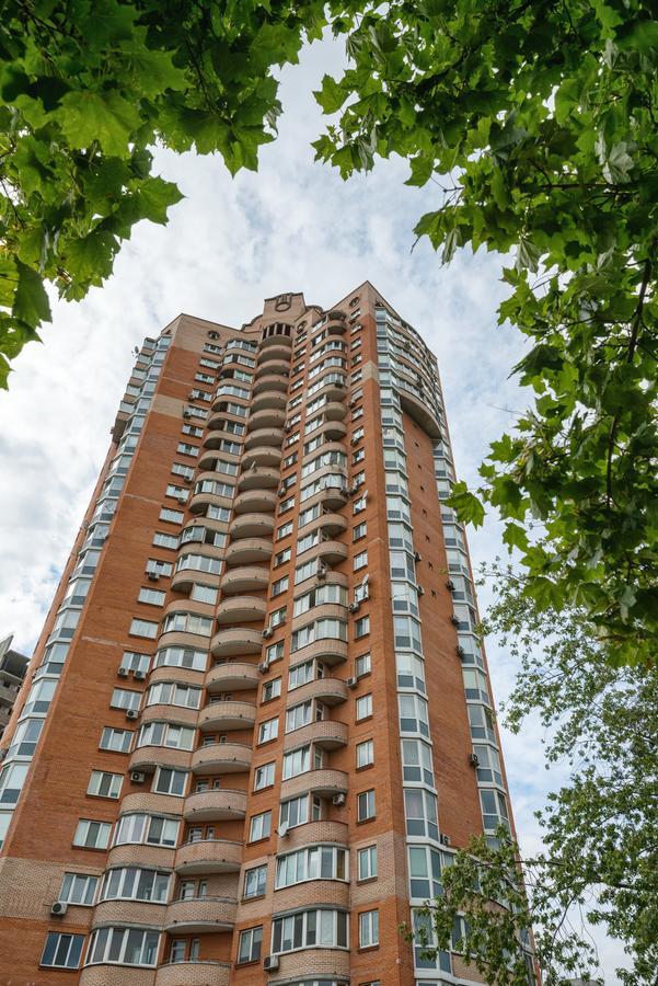 Апартаменты The Sky Loft Киев Экстерьер фото